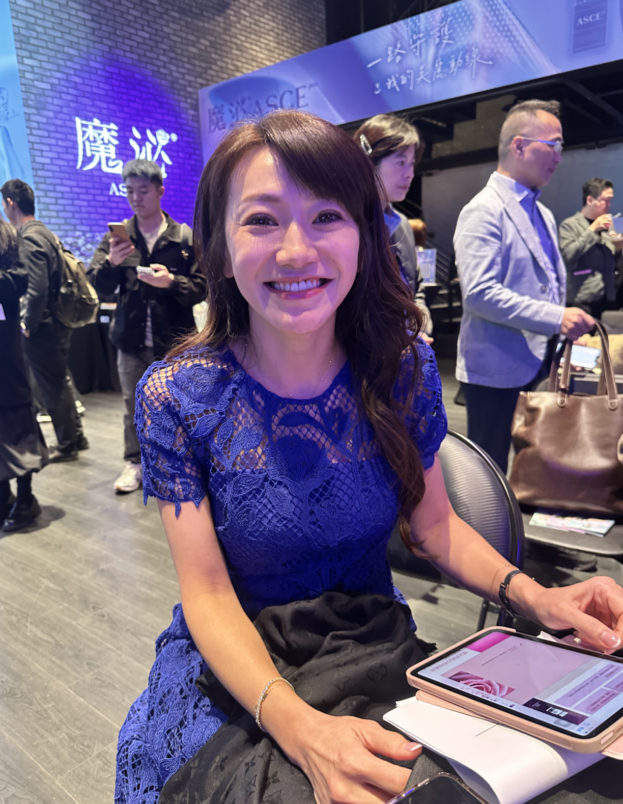 洪芝晨醫師出席，魔泌品牌代言人記者會